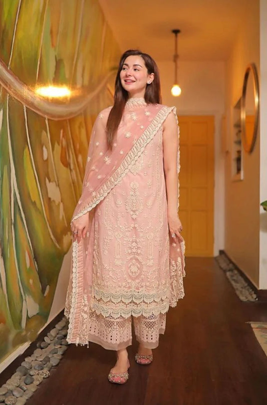 MARIA B 4PC HEAVY EMBROIDERED LAWN
