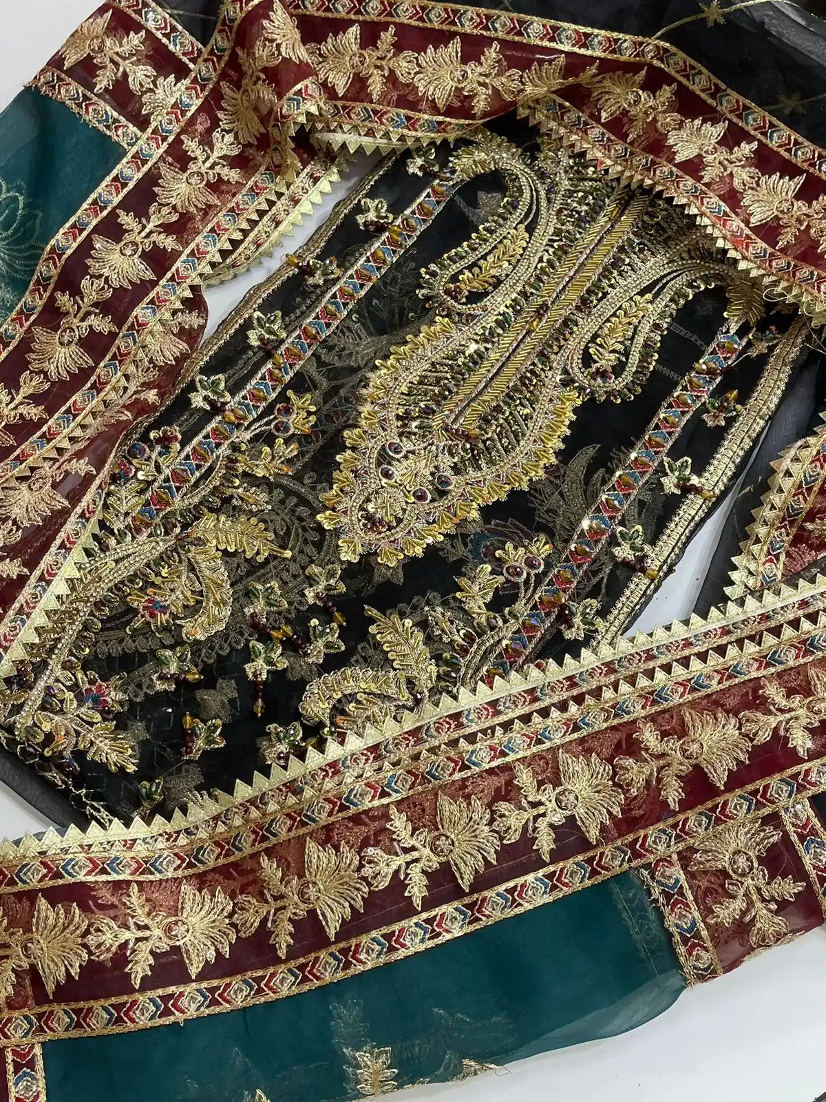 4PC BLACK FANCY HEAVY EMBROIDERY WORK