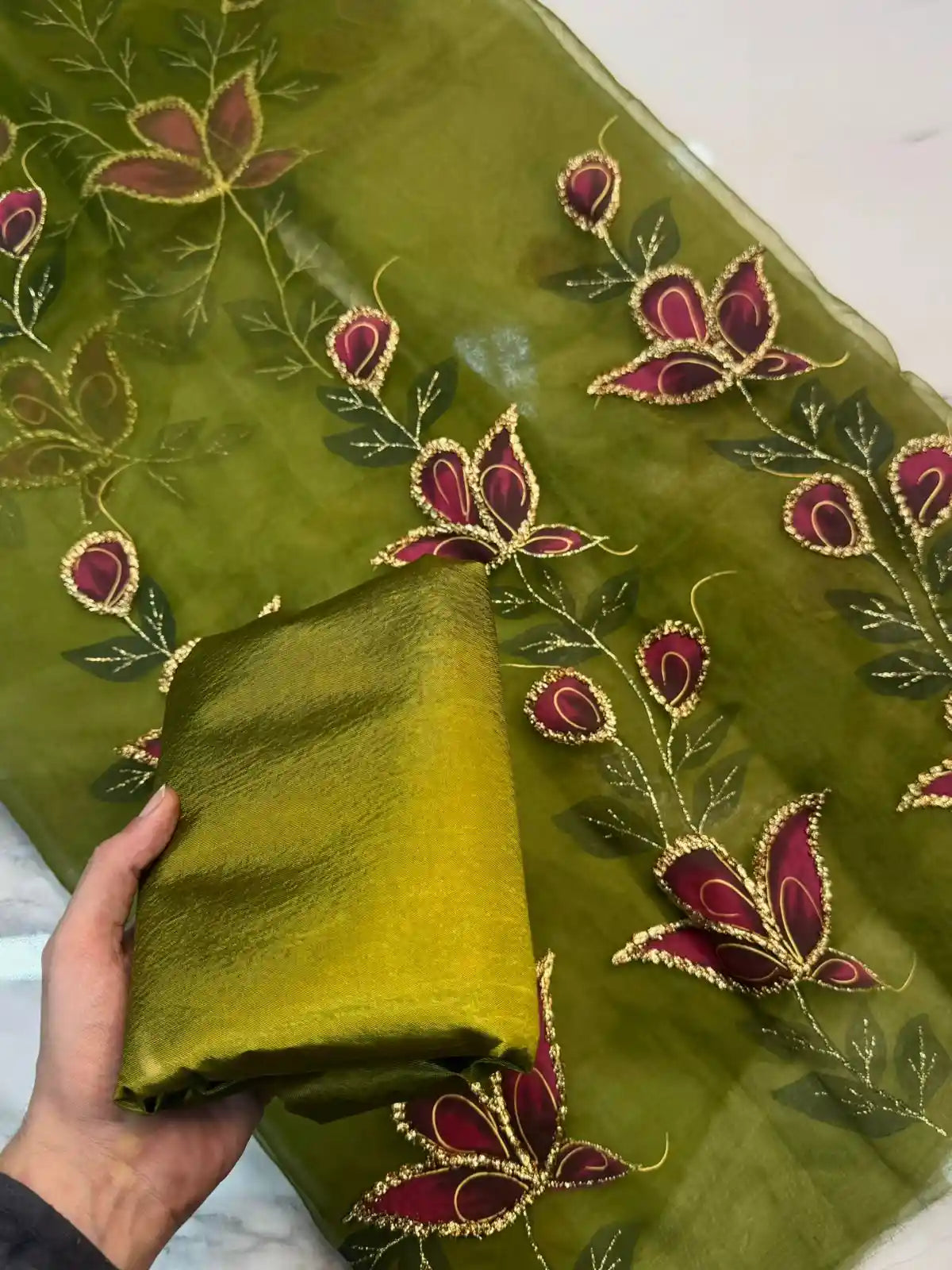 4PC MEHNDI ORGANZA HEAVY HAND PAINT FULLY GOTTA WORK