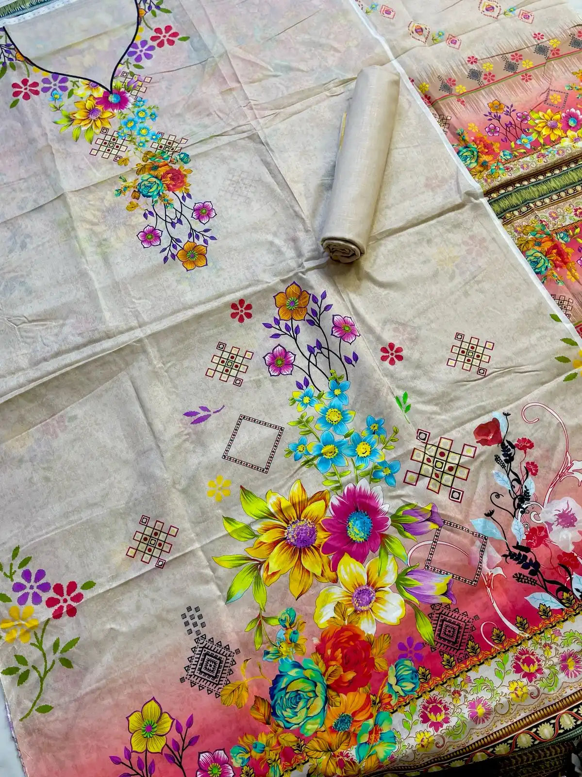 3PC LUXURY LAWN PRINTED